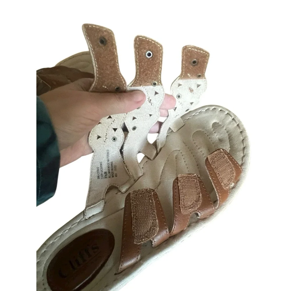 Women's CLIFFS By White Mountain Sandals Caring Size 9.5M‎ Super Cute